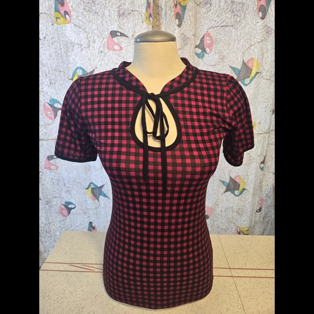 🗝Buffalo Plaid Keyhole Tie Top By Steady - M